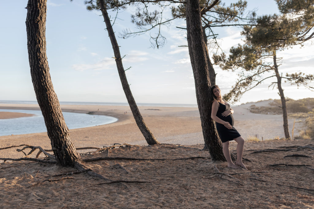 Séance grossesse à la plage Talmont Saint Hilaire
